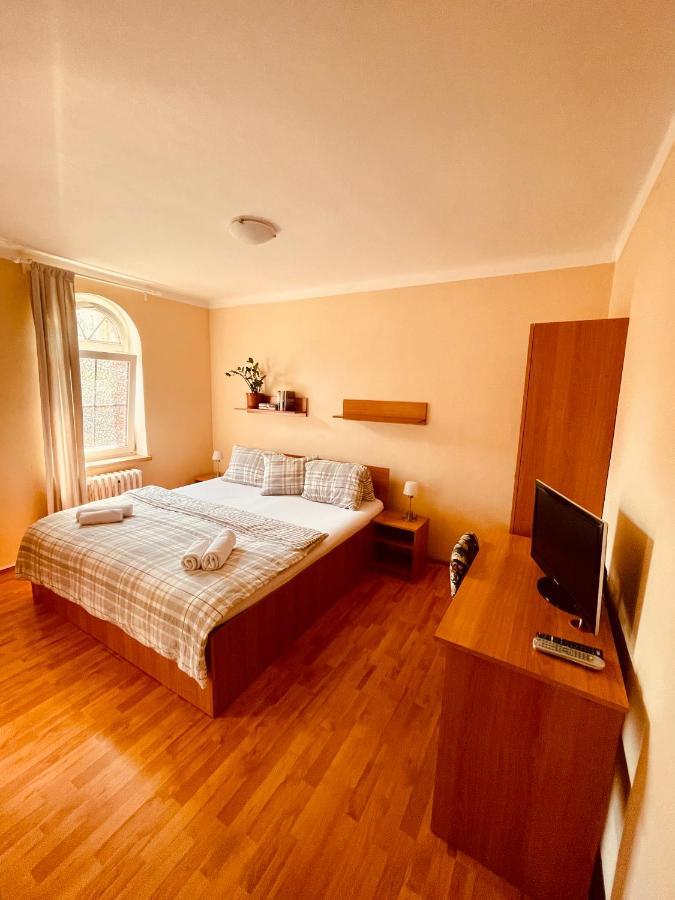 Penzion Relax Kadaň Esterno foto